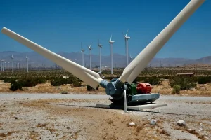 AI & Automation wind river collaborates
